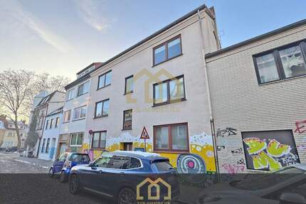 Steintor: MFH mit 8 Wohnungen, 2 Terrassen + 3 Balkonen + Dachterrasse mit einem Faktor von 19 - Bremen