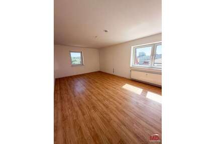 Wohnung zum Mieten in Oelsnitz 494,00 € 76 m²