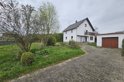 Handwerker aufgepasst! ZFH oder als EFH nutzbar, mit schönem Grund in Kirchberg - Kröning-Kirchberg