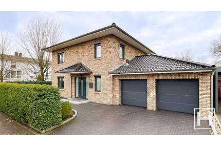 Luxuriöses Einfamilienhaus mit großem Garten - Norderstedt Harksheide