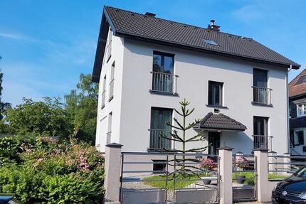 Ruhige moderne DG Wohnung - 650,00&nbsp;EUR Kaltmiete, ca.&nbsp; 55,00&nbsp;m&sup2; in Wuppertal (PLZ: 42369) Gemarkung Ronsdorf