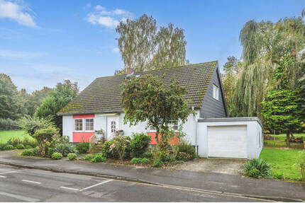 Euchen! Freistehendes Einfamilienhaus mit Bungalowcharakter und parkähnlichem Grundstück - Würselen Broichweiden