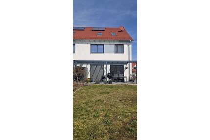 Haus zum Kaufen in Burgthann 720.000,00 € 181 m²