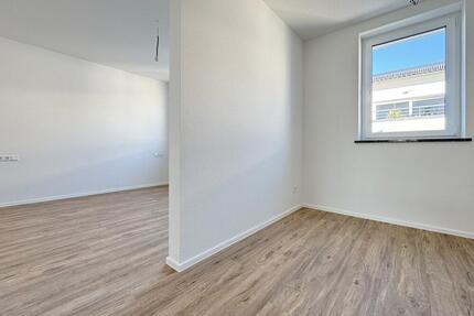 Exklusive barrierefreie 3,5 Zimmer-Whg. im OG - modern & energiearm - - Beilstein
