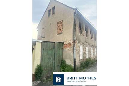 Haus zum Kaufen in Weißig 85.000,00 € 159 m²