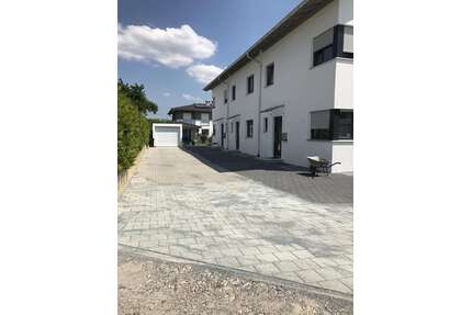 Haus zum Kaufen in Pfraundorf 870.000,00 € 146 m²