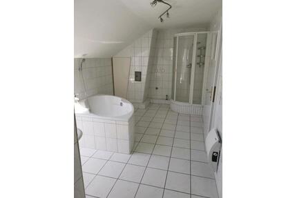Gemütliche 2 Zimmer Wohnung - 600,00&nbsp;EUR Kaltmiete, ca.&nbsp; 75,00&nbsp;m&sup2; in Wolfstein (PLZ: 67752)
