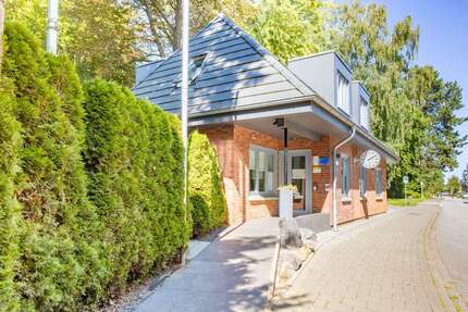 Haus zum Kaufen in Kiel Holtenau 1.295.000,00 € 140 m²