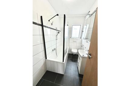 2 Zimmer Wohnung 54m2 Küche BadKomplett renoviertZentrale Lage - Weiden in der Oberpfalz