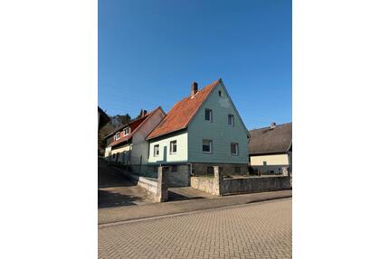 Haus mit 2 Wohneinheiten - 200.000,00&nbsp;EUR Kaufpreis, ca.&nbsp; 200,00&nbsp;m&sup2; in Einbeck (PLZ: 37574)