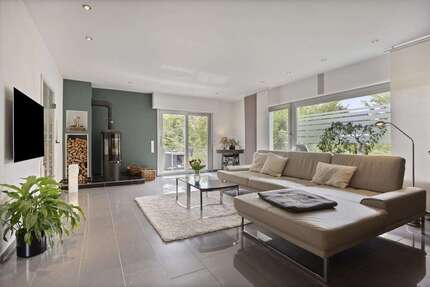 Haus zum Kaufen in Schwelm 698.000,00 € 293 m²
