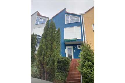 Haus zum Kaufen in Waldsolms OT Brandoberndorf 350.000,00 € 154.6 m²