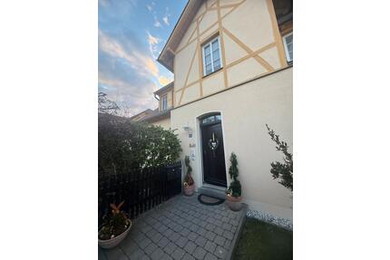 Eigentumswohnung mit Terrasse, Garten und Stellplatz - Röthenbach an der Pegnitz