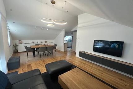 4,5 Zimmer Wohnung - 1.650,00&nbsp;EUR Kaltmiete, ca.&nbsp; 90,00&nbsp;m&sup2; in Leonberg (PLZ: 71229)