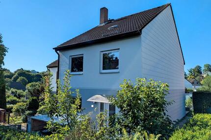 Modernes Reihenendhaus mit außergewöhnlichem Garten - Hof Neuhof