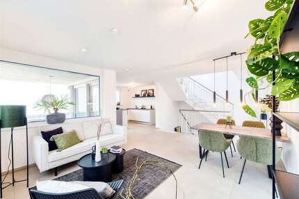 Haus zum Mieten in Böblingen 2.500,00 € 137 m²