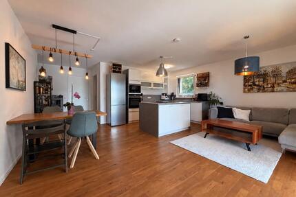 Moderne 4-Zimmer-Wohnung mit Wintergarten, EBK & 2 Stellplätzen - Nieder-Olm