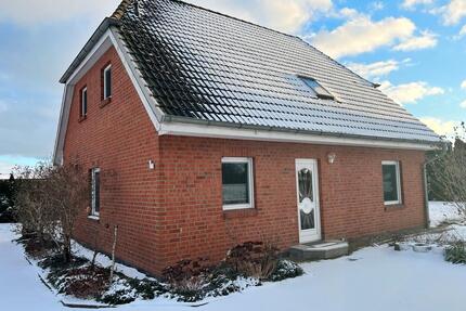 EFH ländlich gelegen zur Miete - 1.100,00&nbsp;EUR Kaltmiete, ca.&nbsp; 135,00&nbsp;m&sup2; in Neukloster (PLZ: 23992)