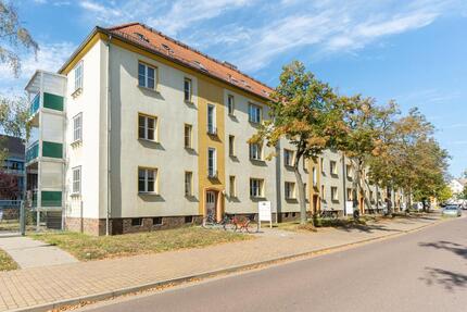 Kleine Dachgeschosswohnung in zentraler Lage zu vermieten! - Schönebeck (Elbe)