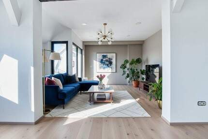 Rohdiamant mit Dachterrasse: Sonniges Do-it-yourself-Nest mit Dachboden in Friedenau - provisionsfrei - Berlin Schöneberg