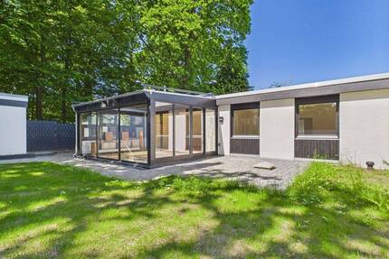 Poppenbütteler Unikat! Sanierter Bungalow mit Wohnkeller zur Miete - Hamburg Hummelsbüttel