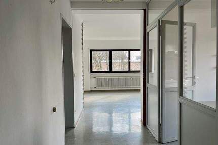 Mieter mit handwerklichem Geschick für ältere Hausgemeinschaft gesucht - Gröbenzell