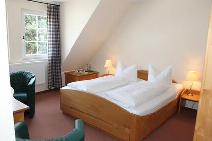 Apartment für Berufspendler - 245,00&nbsp;EUR Kaltmiete, ca.&nbsp; 22,00&nbsp;m&sup2; in Marienmünster (PLZ: 37696)