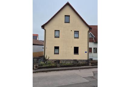 Einfamilienhaus Burglauer - 90.000,00&nbsp;EUR Kaufpreis, ca.&nbsp; 140,00&nbsp;m&sup2; in Burglauer (PLZ: 97724)