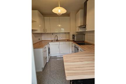 Wohnung zu vermieten - 850,00&nbsp;EUR Kaltmiete, ca.&nbsp; 60,00&nbsp;m&sup2; in Altrip (PLZ: 67122)