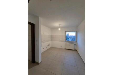 Renovierte Wohnung 3ZKB - 650,00&nbsp;EUR Kaltmiete, ca.&nbsp; 87,50&nbsp;m&sup2; in Aerzen (PLZ: 31855)