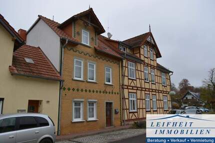 Reihenmittelhaus in Schlotheim - 49.000,00&nbsp;EUR Kaufpreis, ca.&nbsp; 101,00&nbsp;m&sup2;&nbsp;Wohnfl&auml;che in Nottertal-Heilinger Höhen OT Schlotheim (PLZ: 99994)