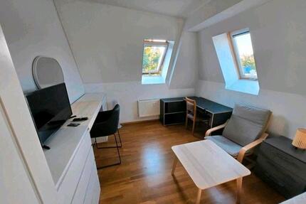 Kleine möblierte 1 Zimmer Einlieger Wohnung - Berlin Pankow