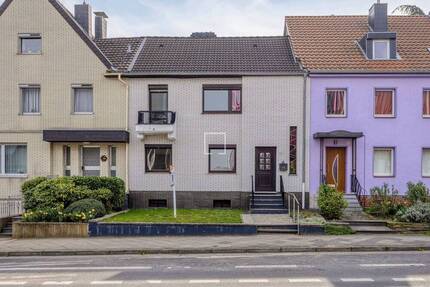 DHi | Charmantes Reihenmittelhaus in City-Nähe Aachen mit großem Garten und viel Potenzial