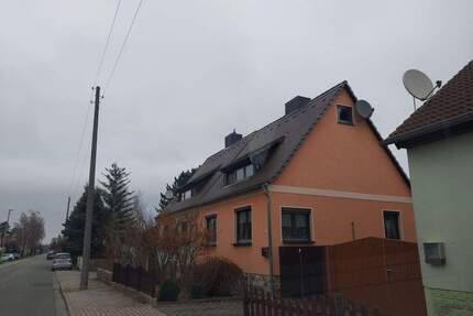 Einfamilienhaus in Stadtrandlage mit großem Grundstück - Merseburg