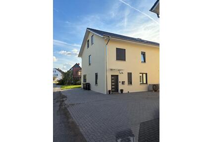 DHH in Zentraler Lage zu vermieten - Bohmte
