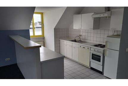 Büro mit Wohnmöglichkeit - 1.041,00&nbsp;EUR Kaltmiete, ca.&nbsp; 6,80&nbsp;m&sup2; in Puchheim (PLZ: 82178)
