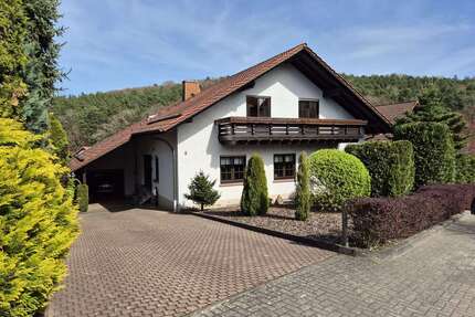 Haus zum Kaufen in Queidersbach 535.000,00 € 353.08 m²