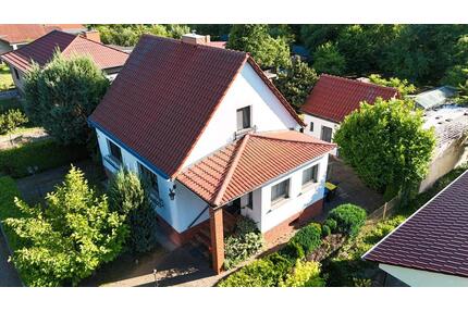 freistehendes Einfamilienhaus im grünen - Nauen