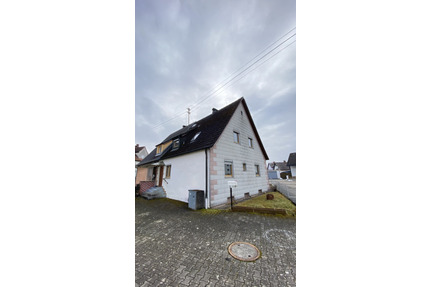 ***VERKAUFT*** - 180.000,00&nbsp;EUR Kaufpreis, ca.&nbsp; 96,60&nbsp;m&sup2;&nbsp;Wohnfl&auml;che in Offingen (PLZ: 89362)