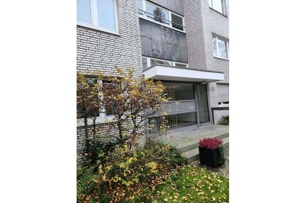 Provisionsfrei* Golzheim - Rheinnähe - ruhige Erdgeschoss-Wohnung voll saniert und möbliert - Düsseldorf