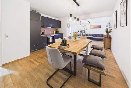 Moderne 2 - Zimmer Wohnung mi Einbauküche und Balkon in Schweinheim! - Aschaffenburg
