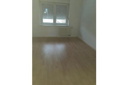 Sanierte und ruhige 3-Raum-Wohnung in Teutschenthal (E60-64)