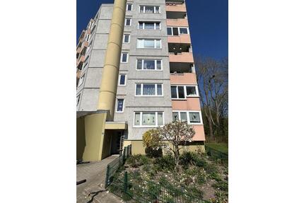 Geräumige 4-Zimmer-Wohnung in Kiel Mettenhof - Melsdorf