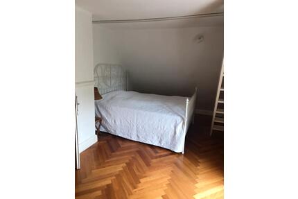 Zimmer mit Bad für Pendler zur Untermiete - Planegg