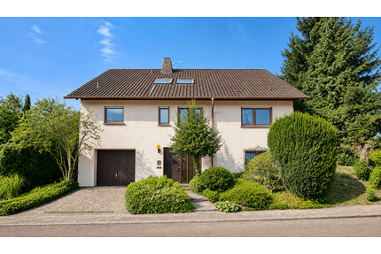 Haus zum Kaufen in Bretten 595.000,00 € 206 m²