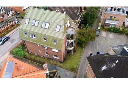 Haus zum Kaufen in Wedel 1.030.000,00 € 366 m²
