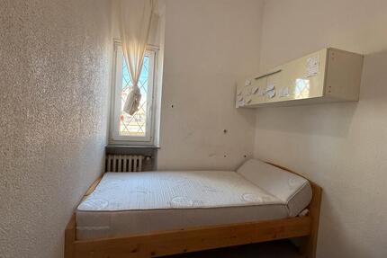 WG Zimmer sofort frei - 365,00&nbsp;EUR Kaltmiete, ca.&nbsp; 12,00&nbsp;m&sup2; in Erlangen (PLZ: 91058) Bruck