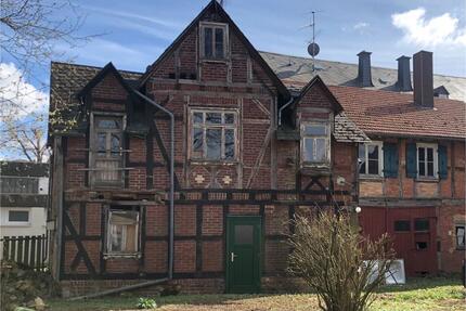 Denkmalgeschütztes Kutscherhaus - seltenes Sanierungsobjekt - Fronhausen