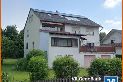 Zweifamilienhaus mit viel Platz in bevorzugter Lage von Hengersberg!