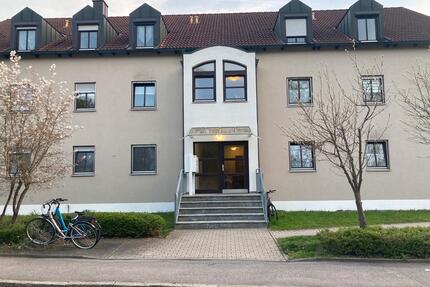 Zweizimmer Erdgeschoss Wohnung mit Garten, Tiefgarage u EBK - Schwandorf